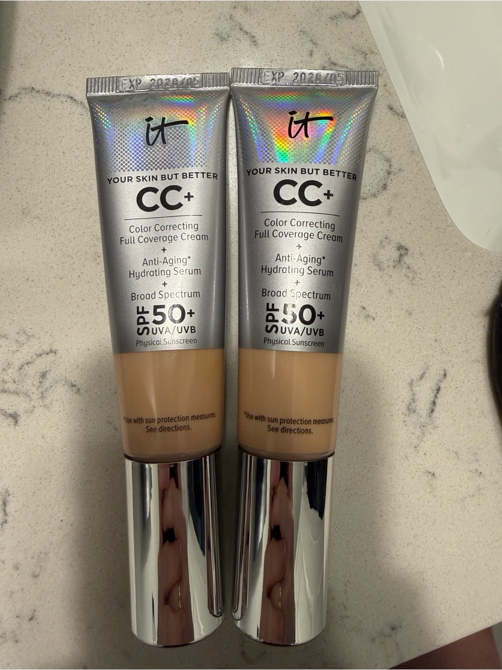 TWO IT Cosmetics CC+ Color Correcting Full Coverage Cream SPF 50+ - Fair Beige